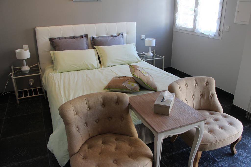 Plan-dʼOrgon Isa&Ric Bed & Breakfast エクステリア 写真